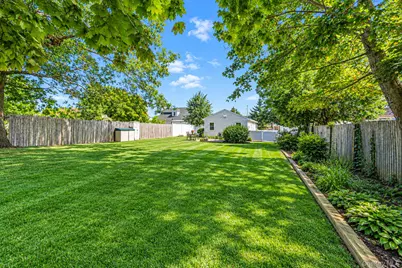 182 Commack Road, Deer Park, NY 11729 - Photo 11