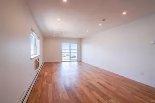 24 Pennyfield Ave, Bronx, NY 10465 - Photo 9