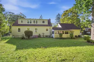 316 Lenox Rd, Huntington Station, NY 11746 - Photo 13