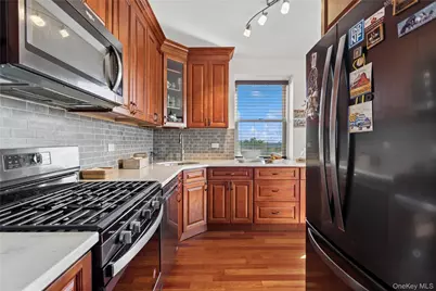 2621 Palisade Avenue #14L, Bronx, NY 10463 - Photo 9