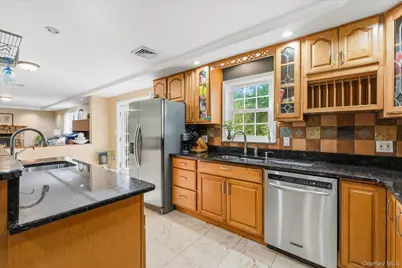 84 Stowe Drive, Poughquag, NY 12570 - Photo 7