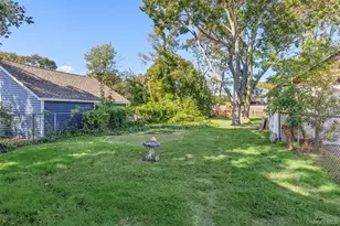 373 Oak St, Patchogue, NY 11772 - Photo 31