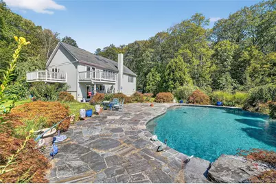 986 Cliff Avenue, Yorktown Heights, NY 10598 - Photo 37