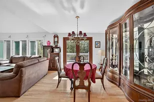 986 Cliff Ave, Yorktown Heights, NY 10598 - Photo 7