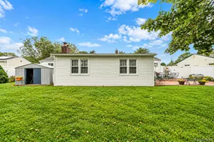 2909 Connecticut Ave, Medford, NY 11763 - Photo 33
