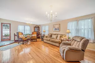 2909 Connecticut Ave, Medford, NY 11763 - Photo 9