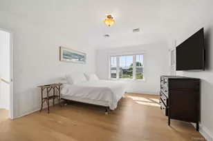 8 Powers Dr, Southampton, NY 11968 - Photo 17