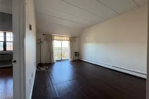 65-17 242nd St, Little Neck, NY 11362 - Photo 3