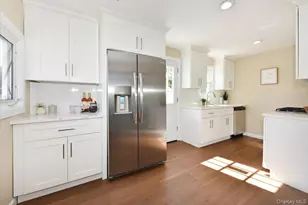 11 Grant St, Roosevelt, NY 11575 - Photo 9