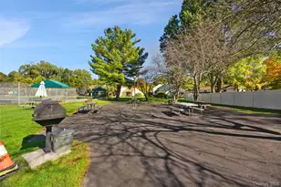 38 Sussex Dr, Yorktown Heights, NY 10598 - Photo 25
