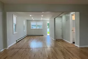 1316 6th St, West Babylon, NY 11704 - Photo 5