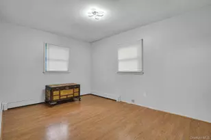 26 Williams Ave, Holtsville, NY 11742 - Photo 29