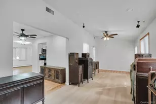 26 Williams Ave, Holtsville, NY 11742 - Photo 25