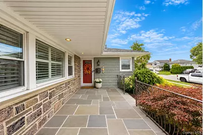 20 Argonne Place, Massapequa, NY 11758 - Photo 3