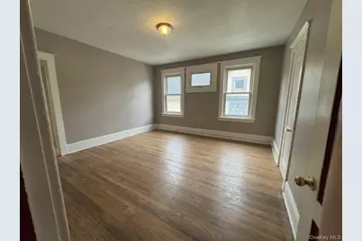 34 Franklin Street, Poughkeepsie, NY 12601 - Photo 3