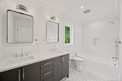 400 Langley Avenue, West Hempstead, NY 11552 - Photo 19