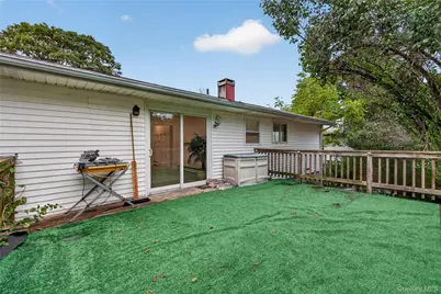 83 McGaw Avenue, Lake Grove, NY 11755 - Photo 29