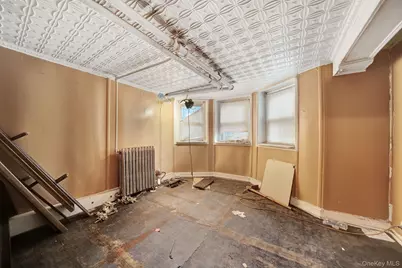 1934 Benedict Avenue, Bronx, NY 10462 - Photo 35