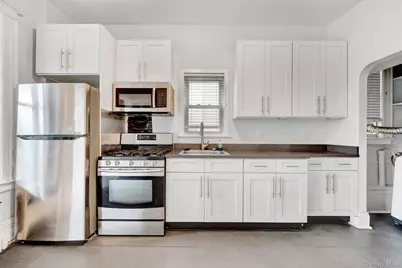 1934 Benedict Avenue, Bronx, NY 10462 - Photo 3