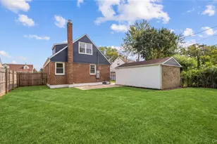 1977 Jackson Ave, Elmont, NY 11003 - Photo 27