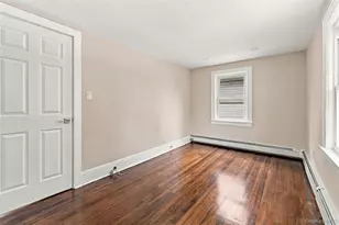 98 Willow Ave, Hempstead, NY 11550 - Photo 17