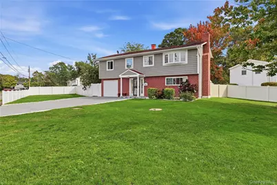 266 Riddle Street, Brentwood, NY 11717 - Photo 17