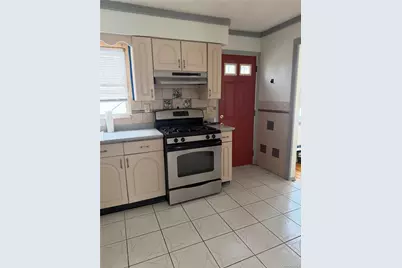 7 Jefferson Avenue #1, Valley Stream, NY 11580 - Photo 5