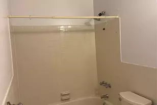 200 Hilton Ave, Hempstead, NY 11550 - Photo 17