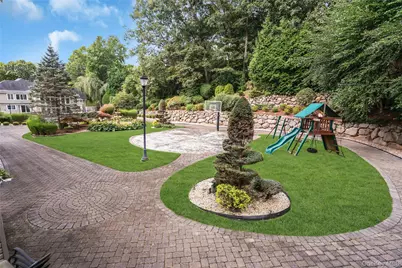 25 Oriole Way, Dix Hills, NY 11746 - Photo 45
