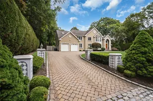 25 Oriole Way, Dix Hills, NY 11746 - Photo 3