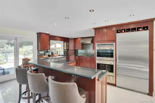 25 Oriole Way, Dix Hills, NY 11746 - Photo 13