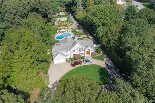 25 Oriole Way, Dix Hills, NY 11746 - Photo 49