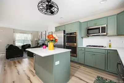 6 Stonewall Circle, Poughkeepsie, NY 12603 - Photo 5