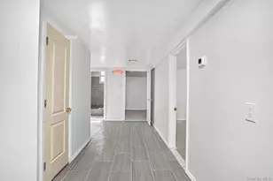 54 Sandalwood Ave, Valley Stream, NY 11581 - Photo 23