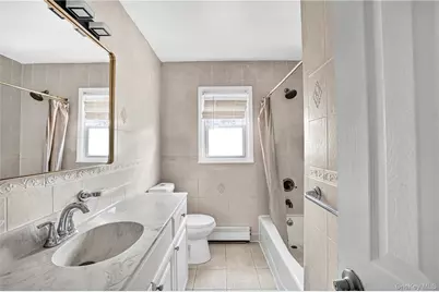 54 Sandalwood Avenue, Valley Stream, NY 11581 - Photo 19