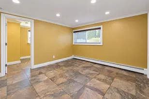 685 Carlls Path, Deer Park, NY 11729 - Photo 19