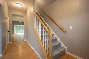 18 Page Ct, Poughkeepsie, NY 12603 - Photo 3