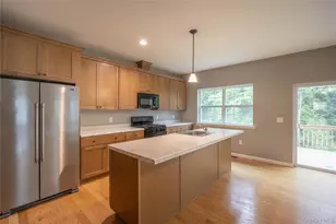 18 Page Ct, Poughkeepsie, NY 12603 - Photo 9