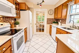 476 Hilltop Rd, Yorktown Heights, NY 10598 - Photo 15