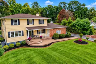 476 Hilltop Rd, Yorktown Heights, NY 10598 - Photo 3