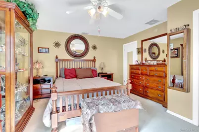 208 Raider Street, West Babylon, NY 11704 - Photo 15
