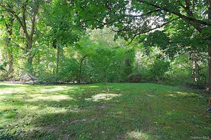 2222 Crompond Rd, Yorktown Heights, NY 10598 - Photo 9