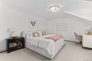 238 Pondfield Rd, Bronxville, NY 10708 - Photo 21