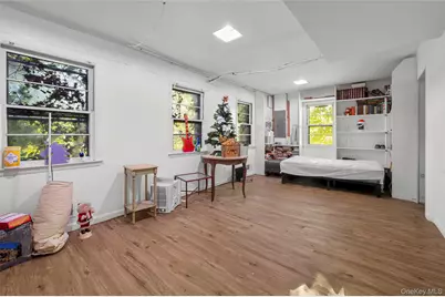 1121 North Street, White Plains, NY 10605 - Photo 11