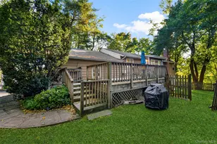 1121 North St, White Plains, NY 10605 - Photo 13