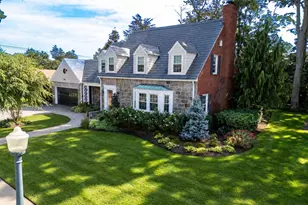 186 Voorhis Ave, Rockville Centre, NY 11570 - Photo 5