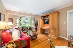 186 Voorhis Ave, Rockville Centre, NY 11570 - Photo 19