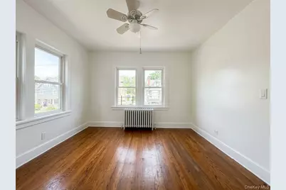 122 Greenvale Avenue Apt #2, Yonkers, NY 10703 - Photo 17