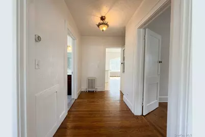 122 Greenvale Avenue Apt #2, Yonkers, NY 10703 - Photo 21