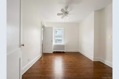 122 Greenvale Avenue Apt #2, Yonkers, NY 10703 - Photo 23